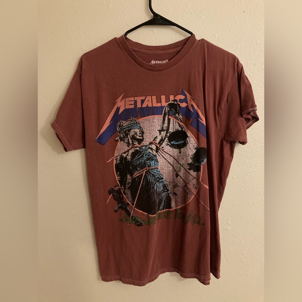 Metallica shirt